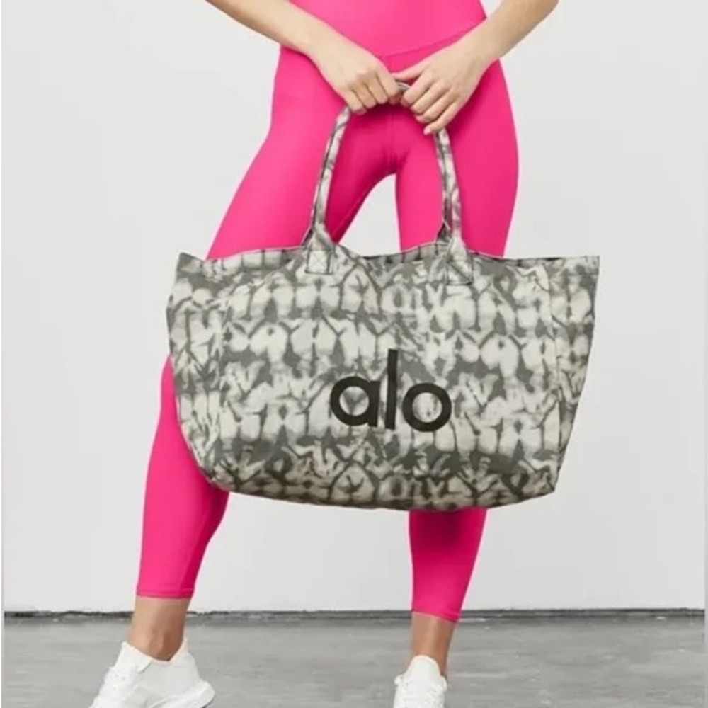 NWT Alo Tote Bag